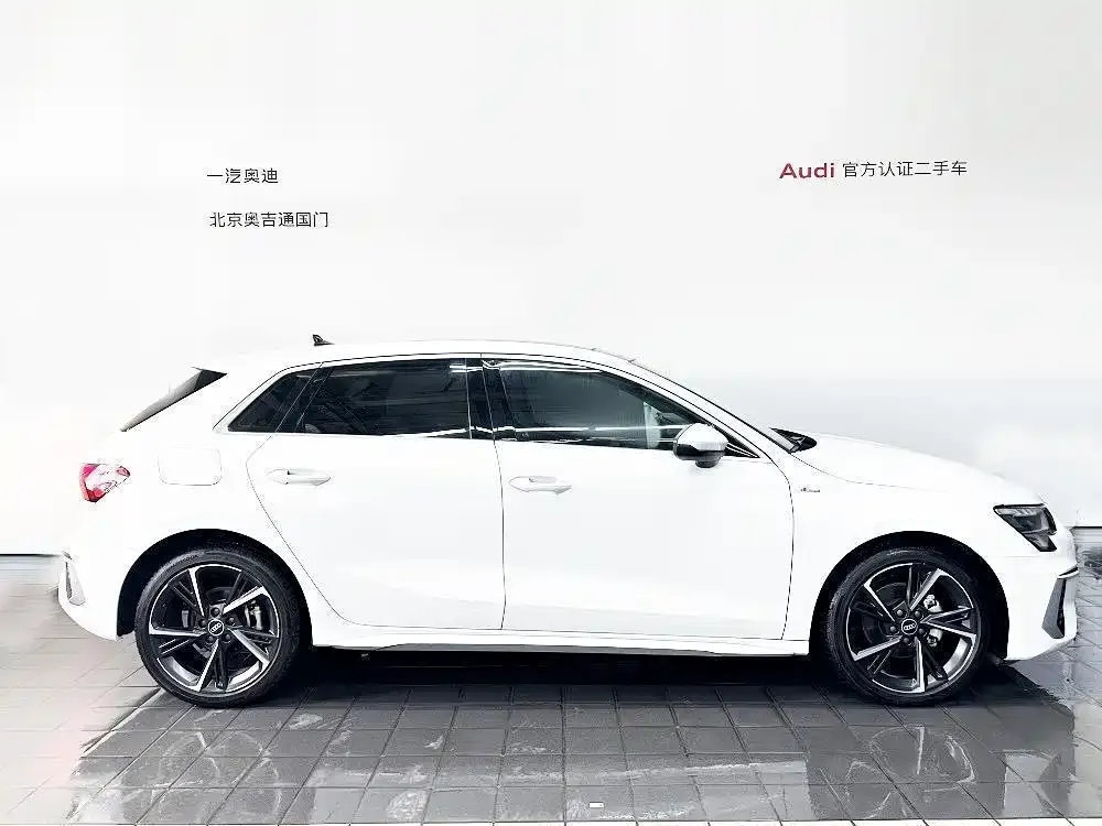 Audi A3 2024 из CN, фото 4