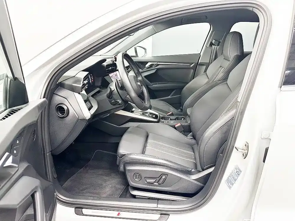 Audi A3 2024 из CN, фото 8