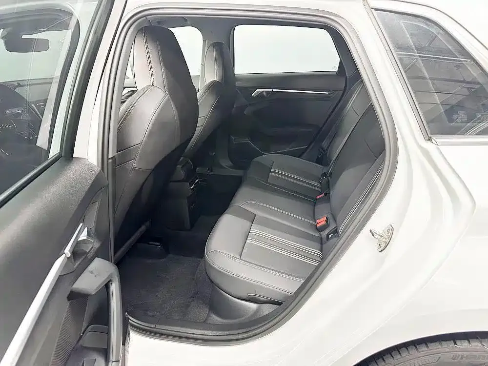 Audi A3 2024 из CN, фото 7