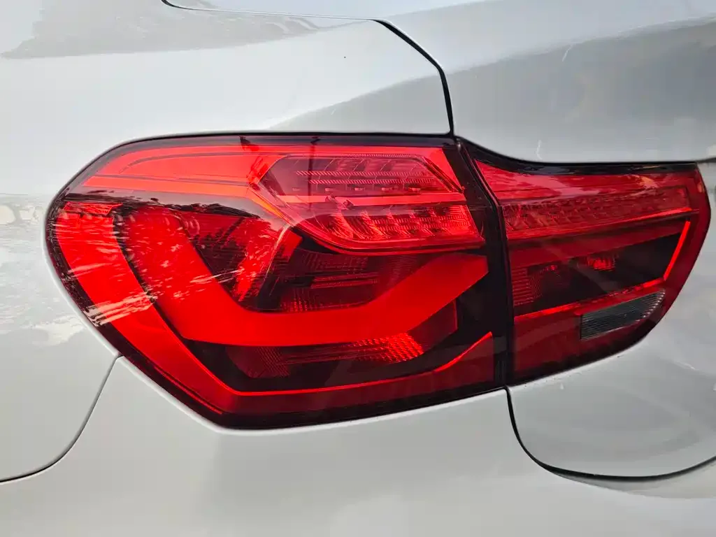BMW 1 Series 2021 из CN, фото 3