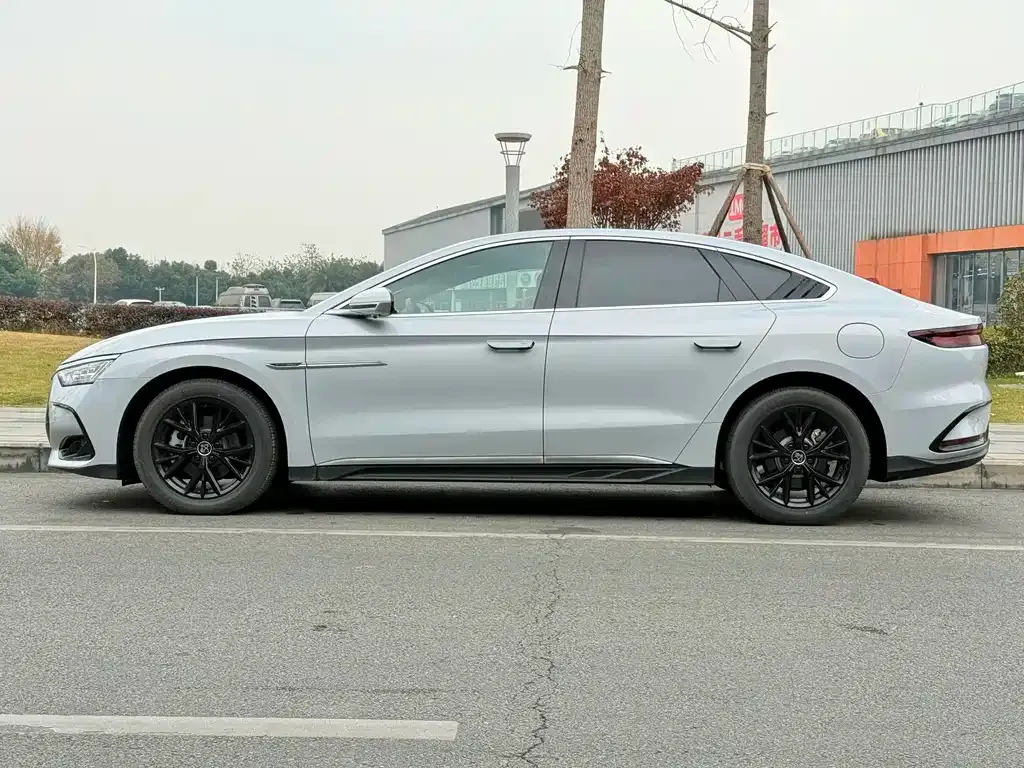 BYD Han 2025 из CN, фото 7