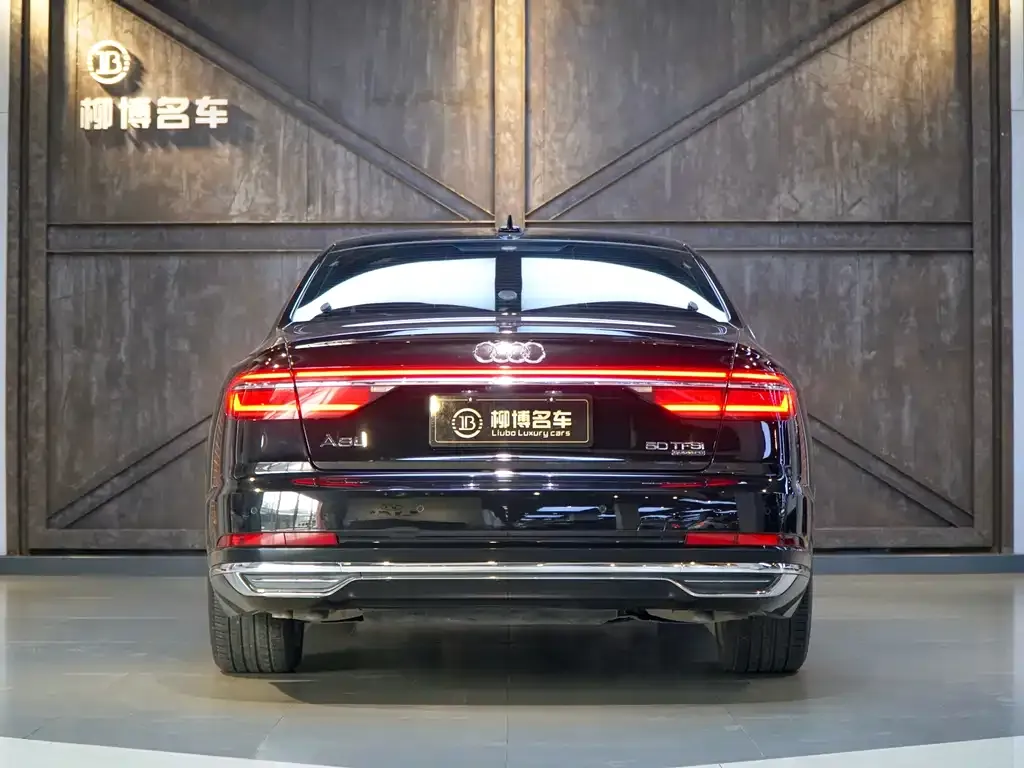 Audi A8 2021 из CN, фото 4