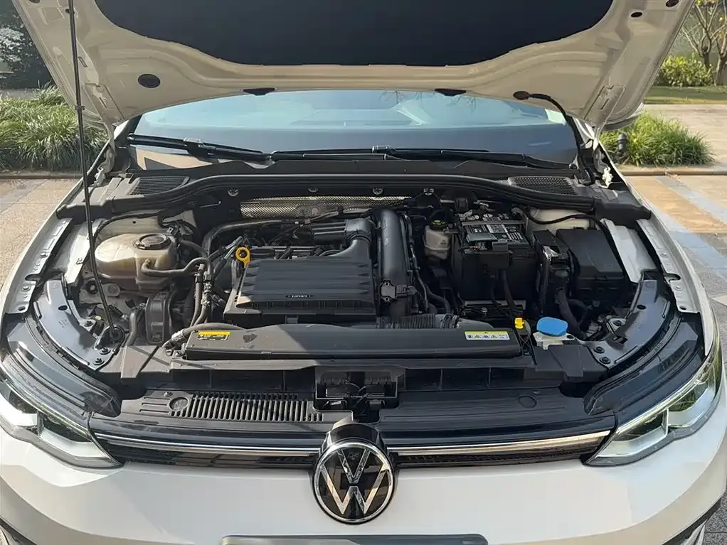 Volkswagen Golf 2022 из CN, фото 10