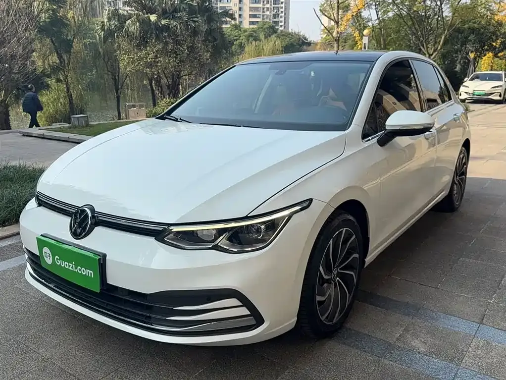 Volkswagen Golf 2022 из CN, фото 2