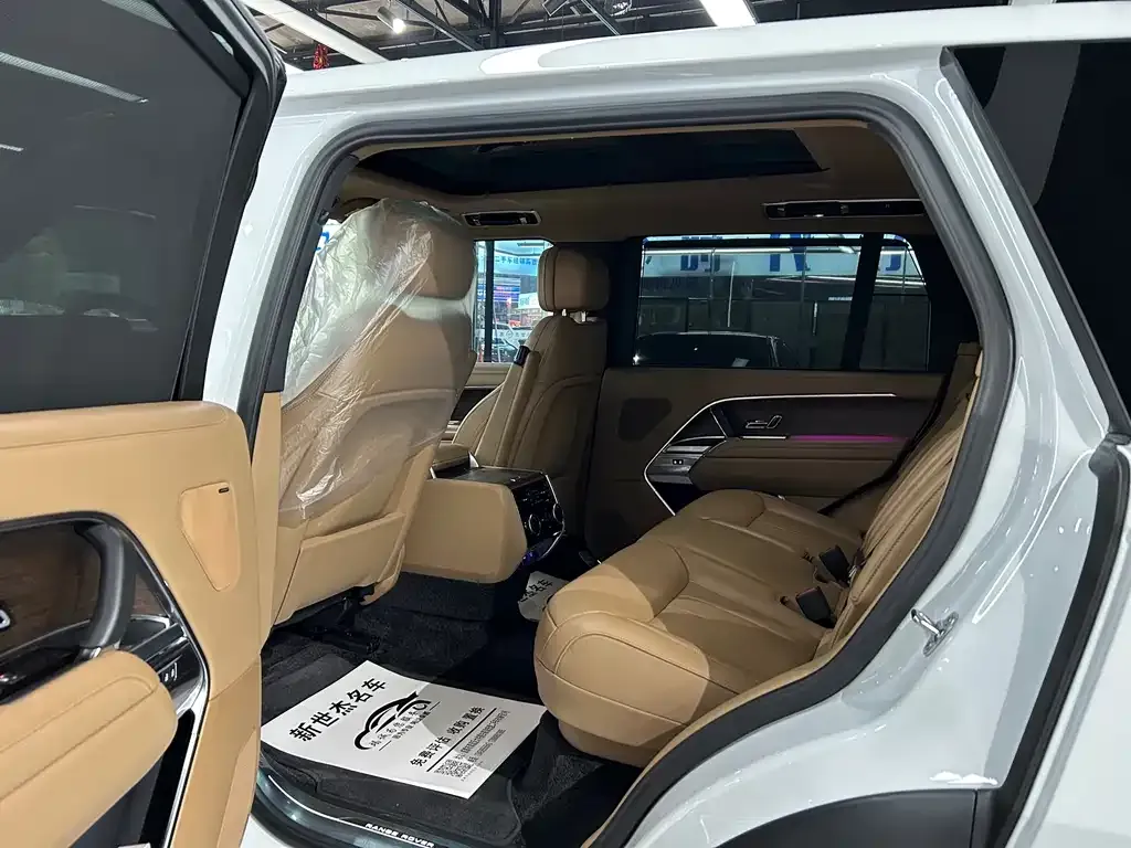 Land Rover Range Rover 2025 из CN, фото 2