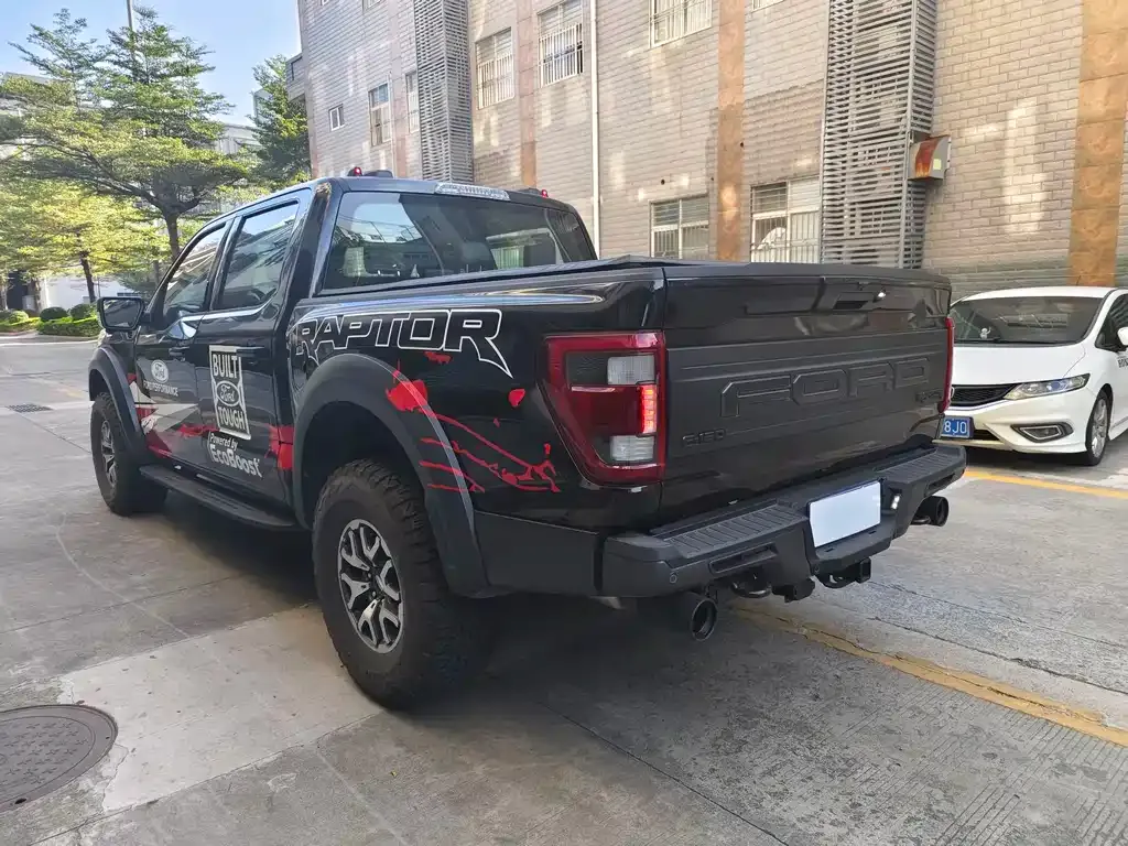 Ford F-150 Raptor — фото 9
