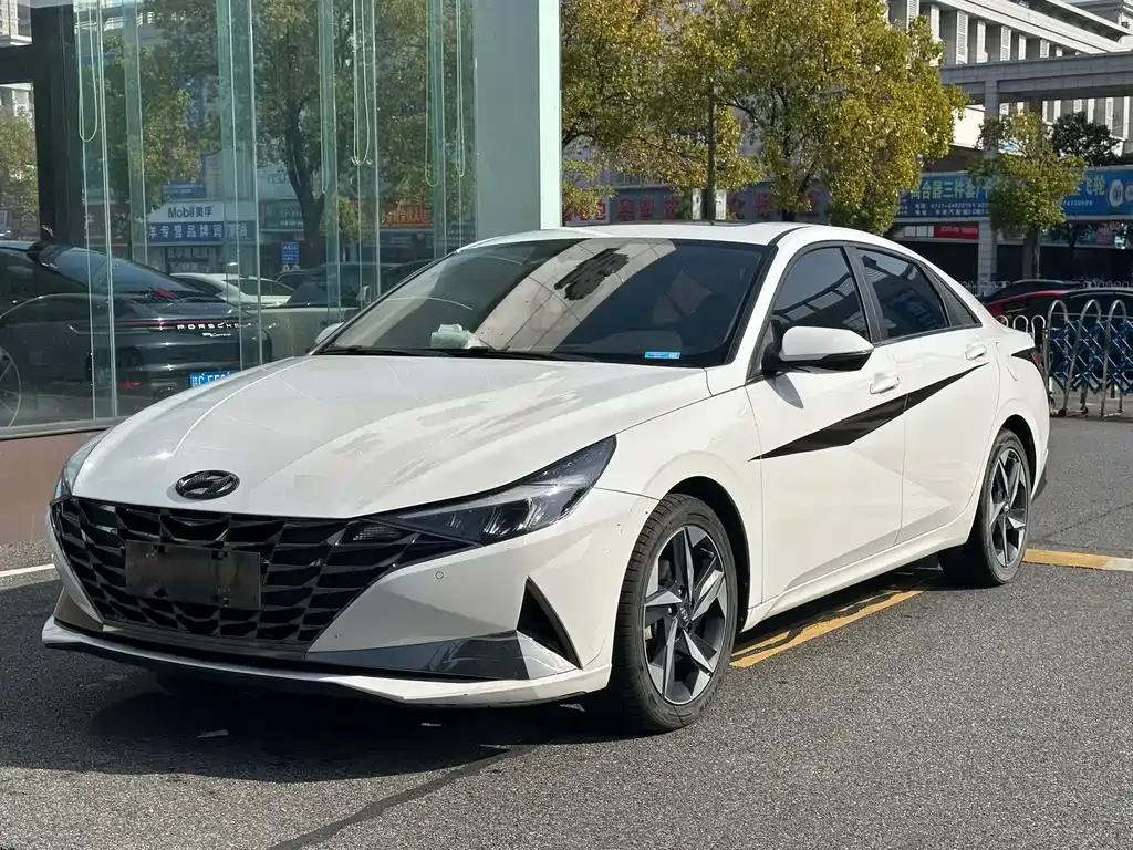Hyundai Elantra 2022 из CN, фото 1