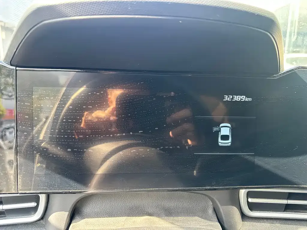 Hyundai Elantra 2022 из CN, фото 3