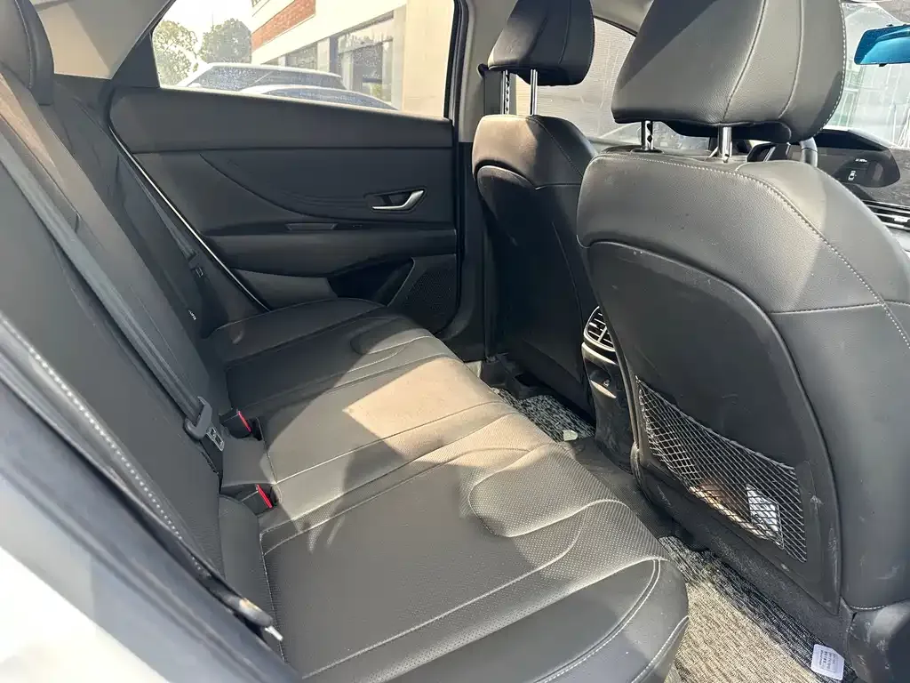 Hyundai Elantra 2022 из CN, фото 5