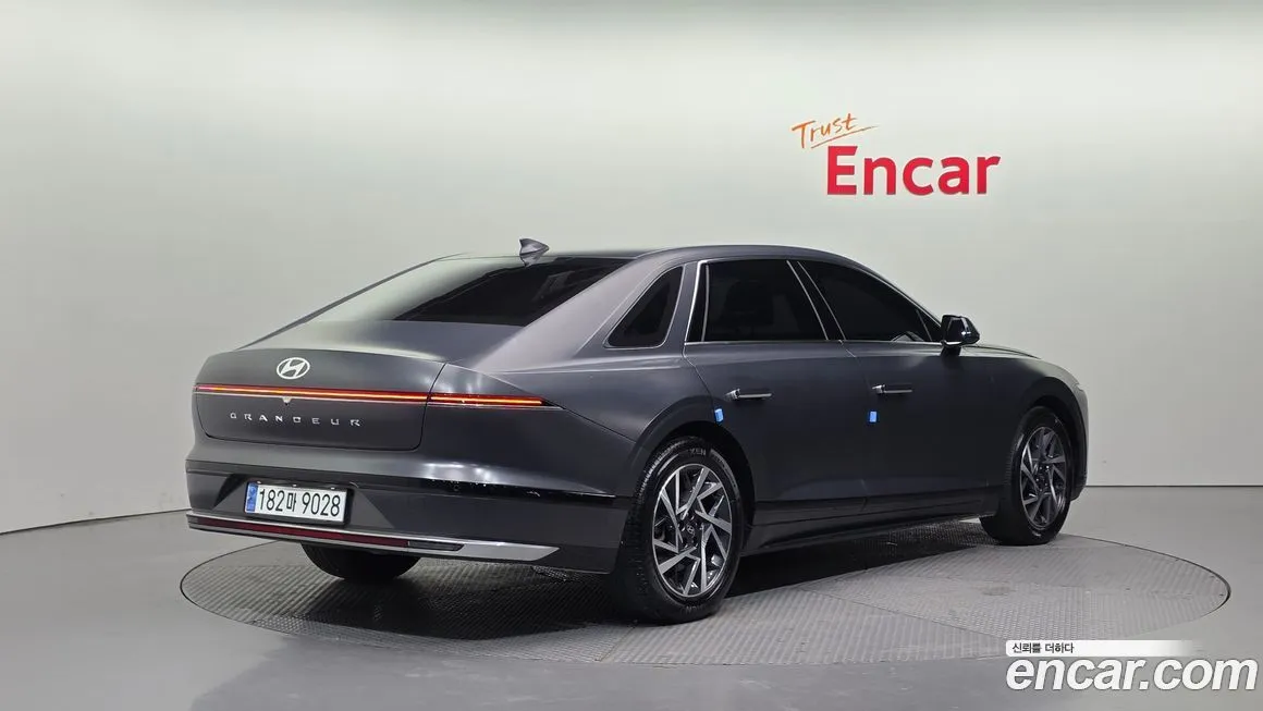 Hyundai Grandeur 2023 из KR, фото 2