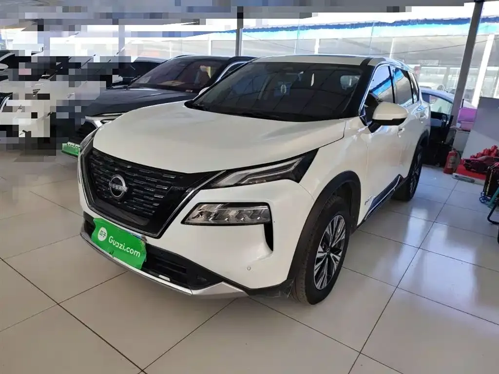 Nissan X-Trail 2023 из CN, фото 1