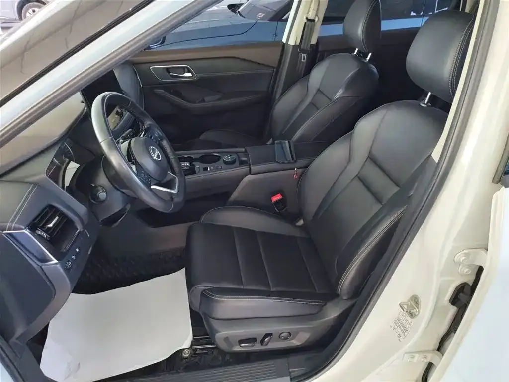 Nissan X-Trail 2023 из CN, фото 4