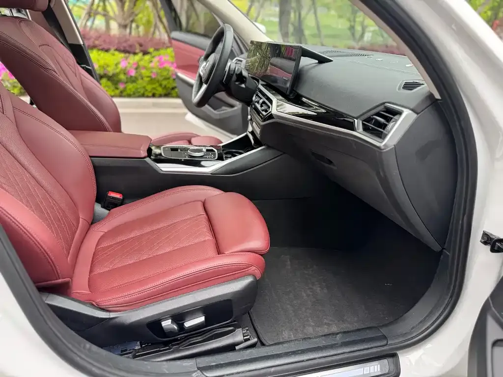 BMW 3 Series 2023 из CN, фото 5