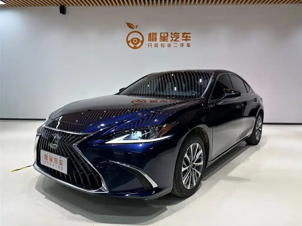 Lexus ES 2023 из CN, фото 1