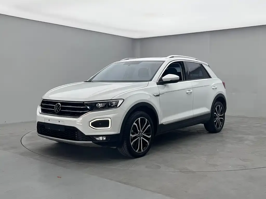 Volkswagen T-Roc — фото 1