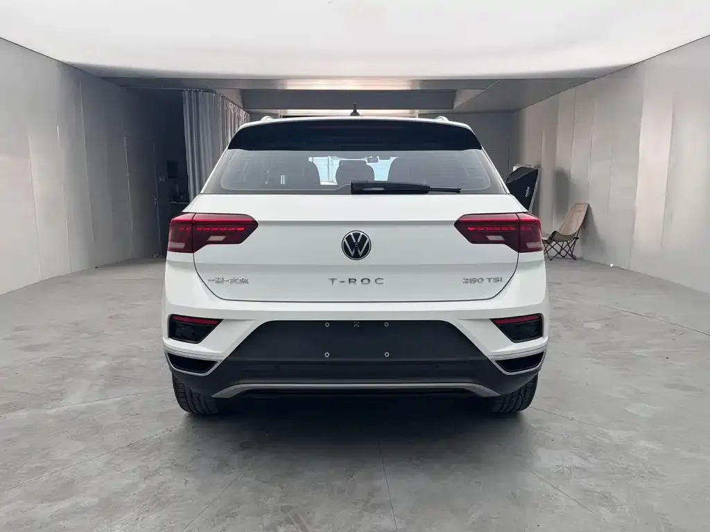 Volkswagen T-Roc — фото 5
