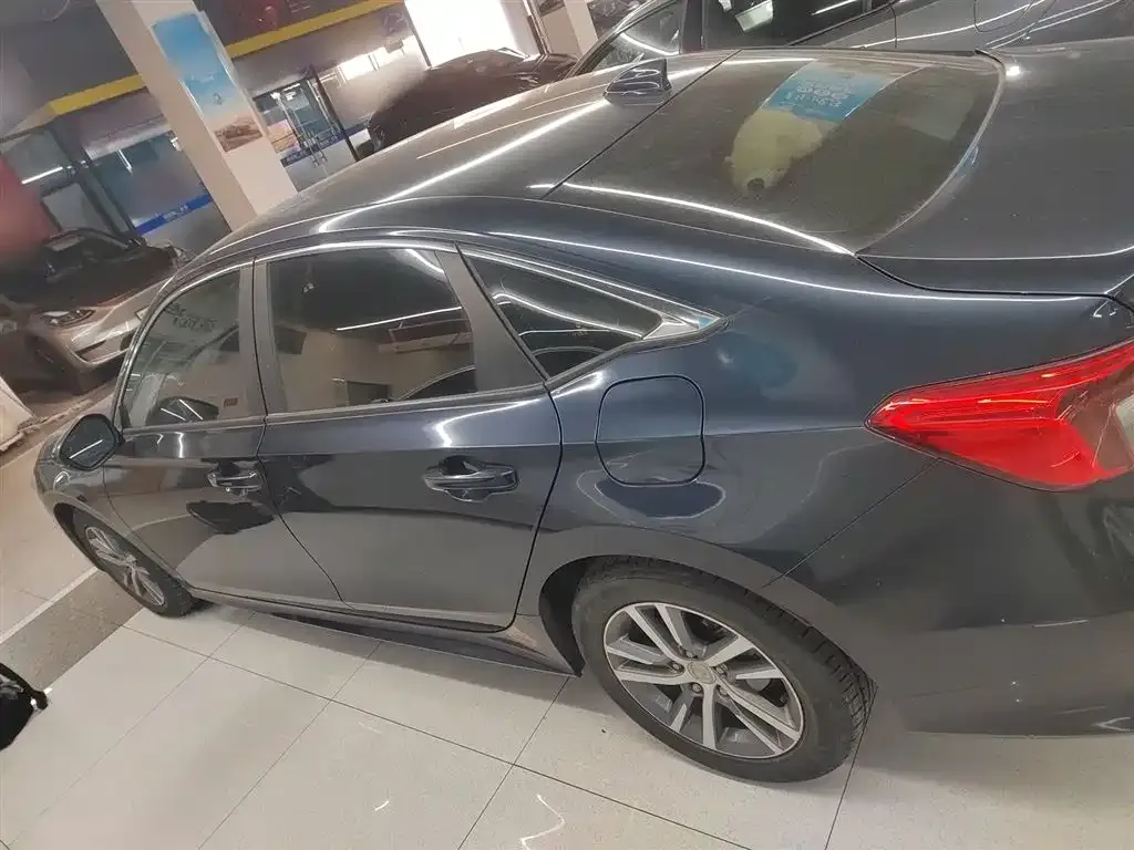 Honda Civic — фото 4