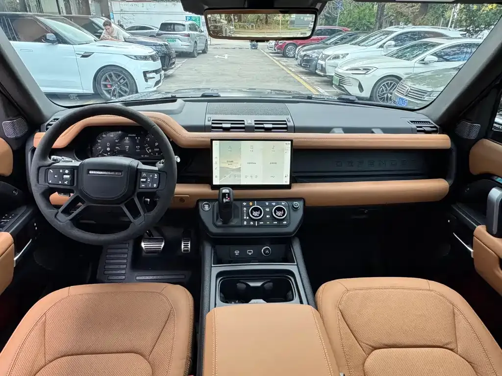 Land Rover Defender — фото 10