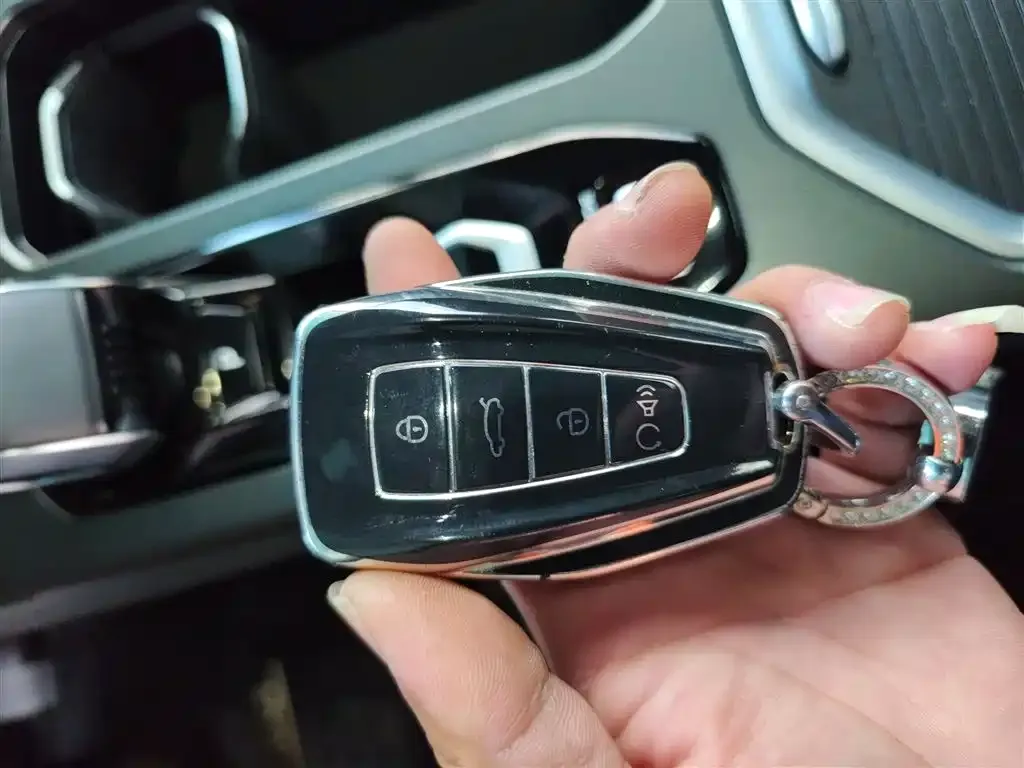 Geely Haoyue L 2023 из CN, фото 9