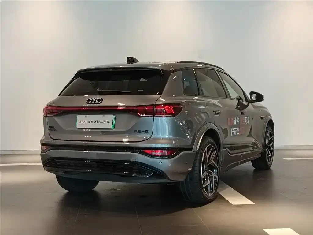 Audi Q6L e-tron — фото 8