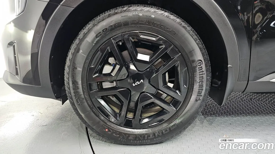 Kia Sorento — фото 10