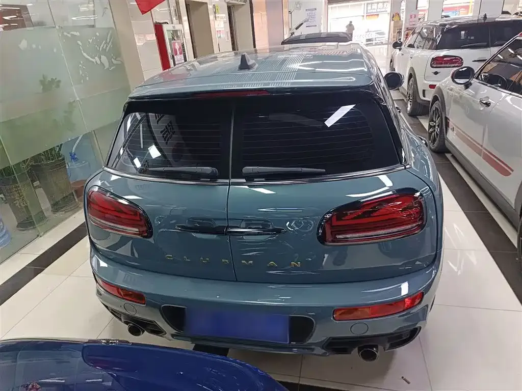 MINI Clubman — фото 3