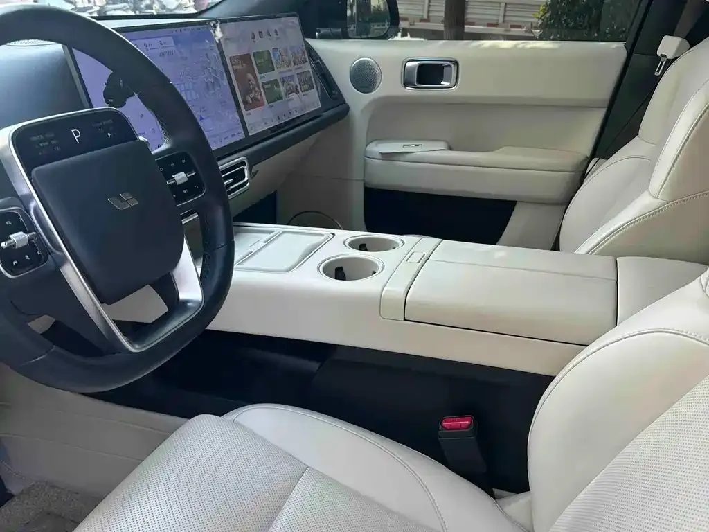 Li Auto L6 2024 из CN, фото 2
