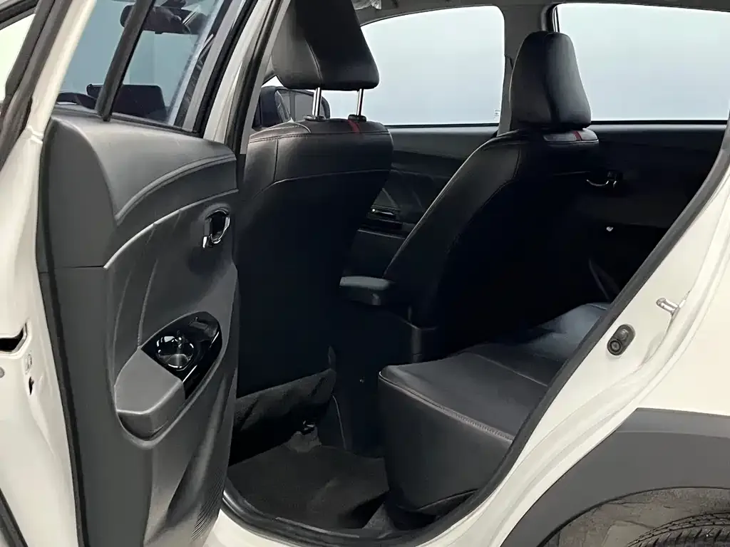 Toyota Yaris L 2022 из CN, фото 8