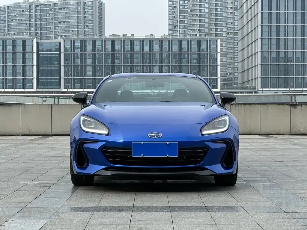 Subaru BRZ 2023 из CN, фото 1