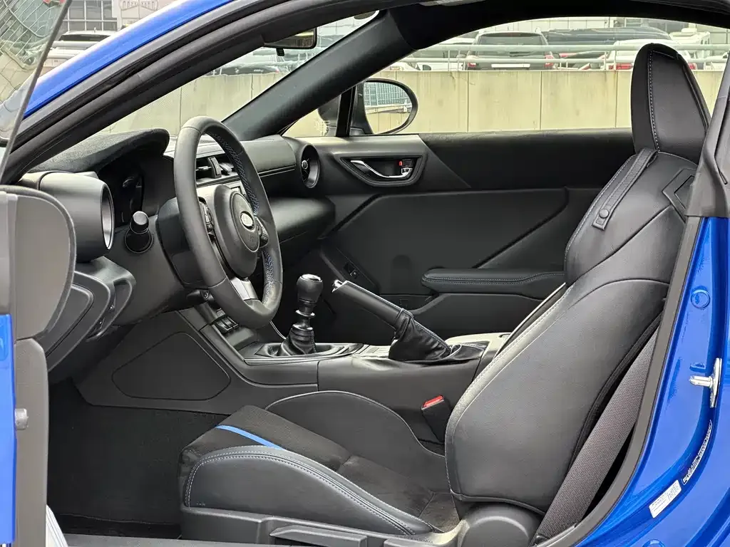 Subaru BRZ 2023 из CN, фото 6