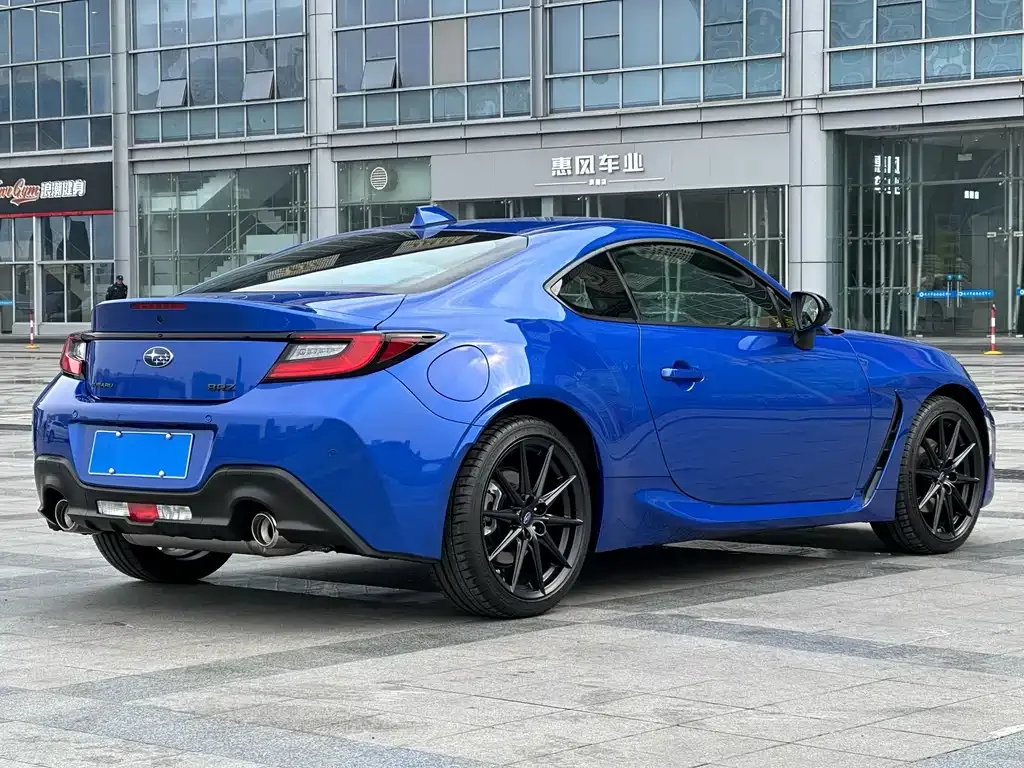 Subaru BRZ 2023 из CN, фото 9