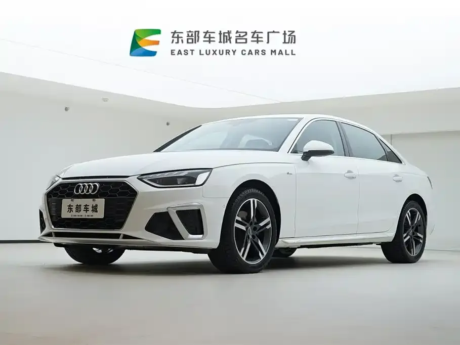 Audi A4L 2022 из CN, фото 1