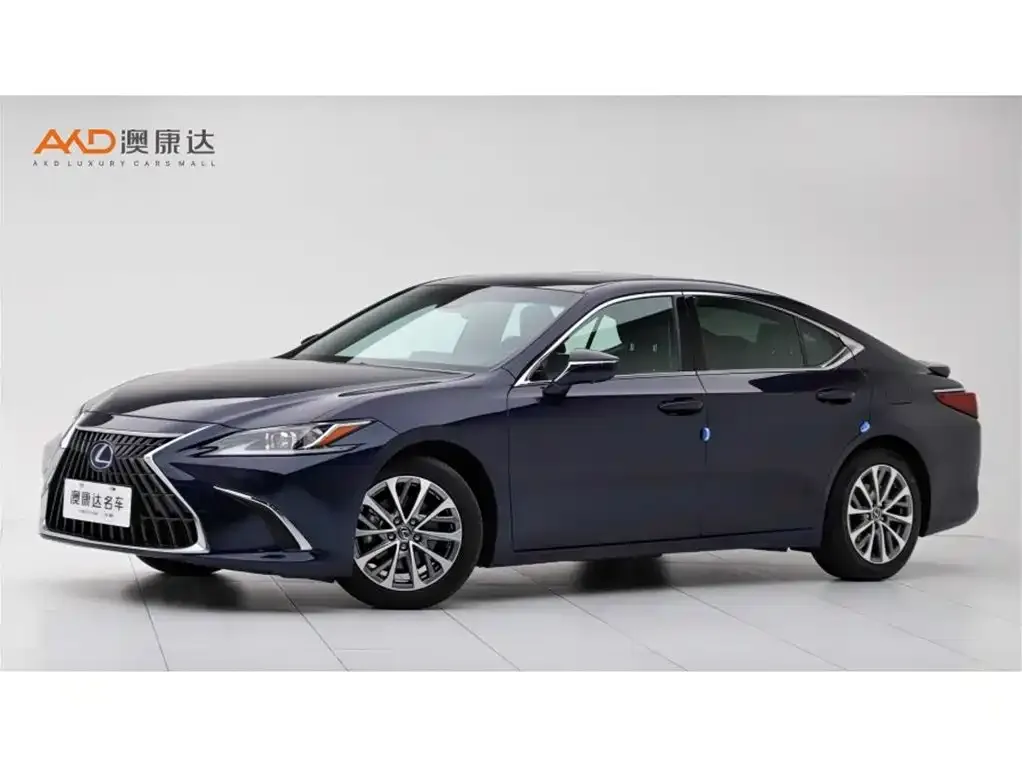 Lexus ES — фото 1
