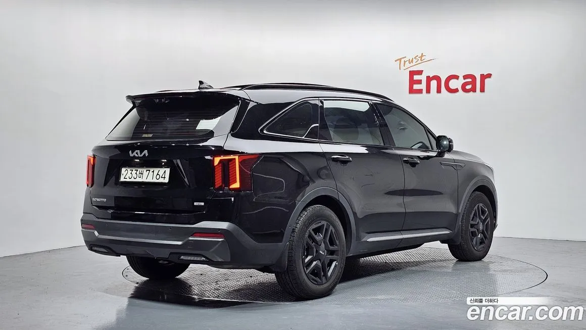 Kia Sorento — фото 7