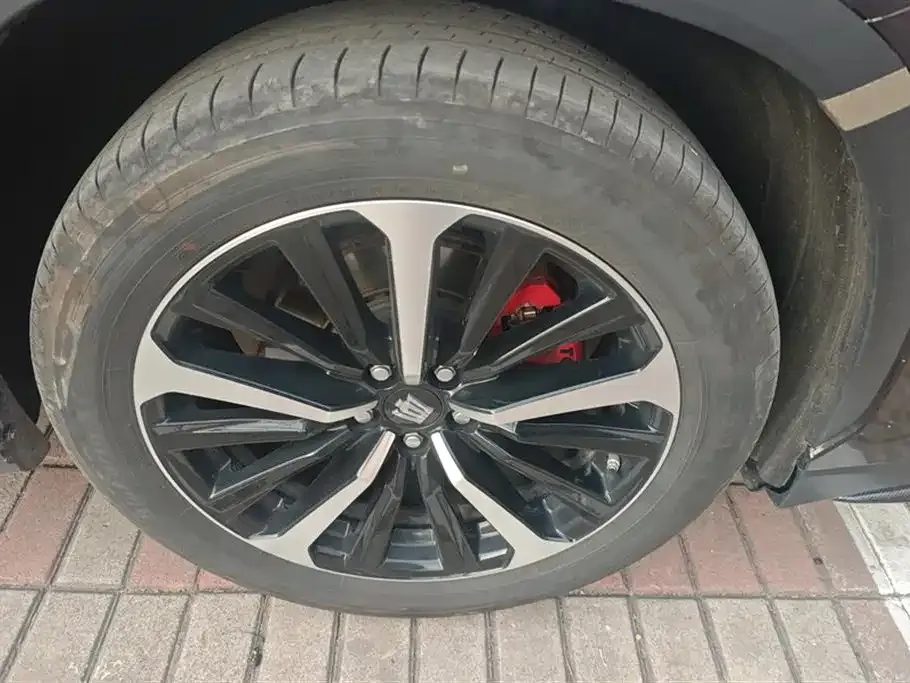 Toyota Crown Kluger — фото 2