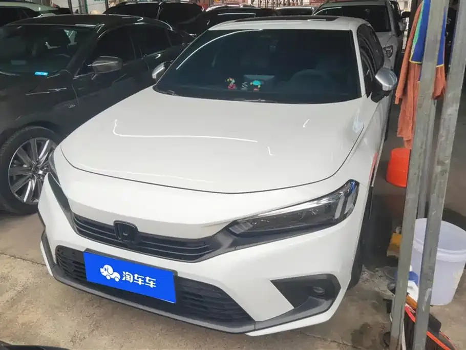 Honda Civic — фото 1