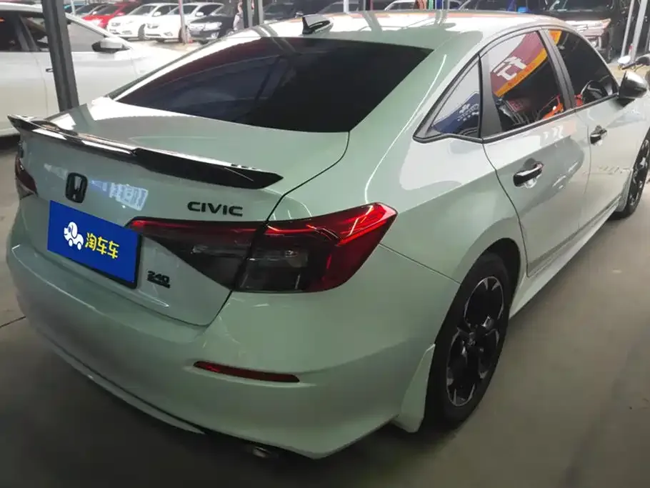 Honda Civic — фото 9