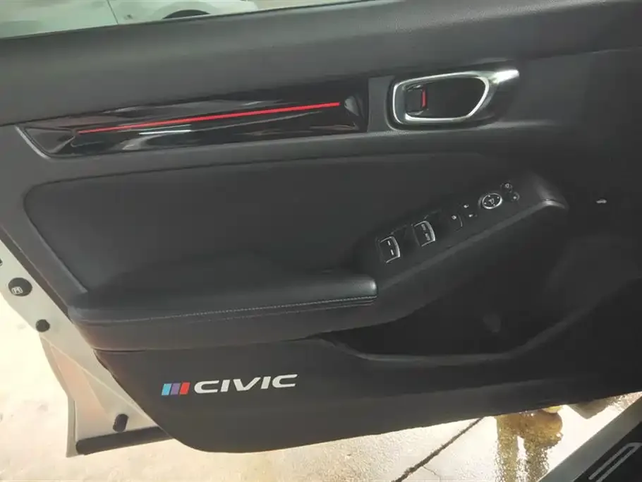 Honda Civic — фото 4