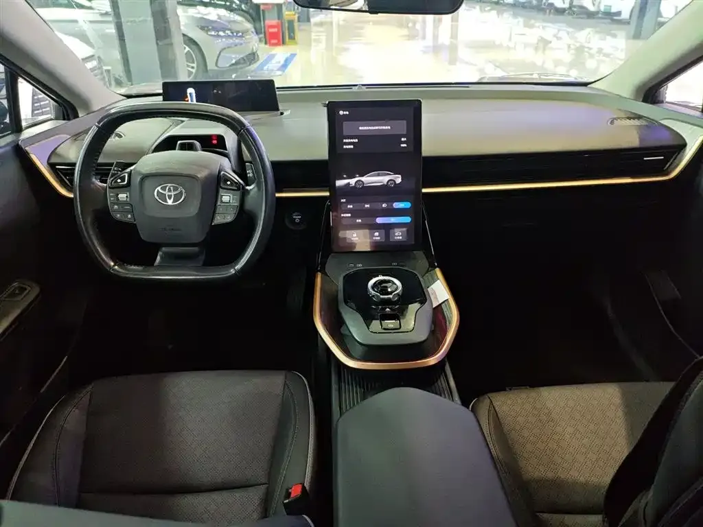 Toyota bZ3 2023 из CN, фото 5