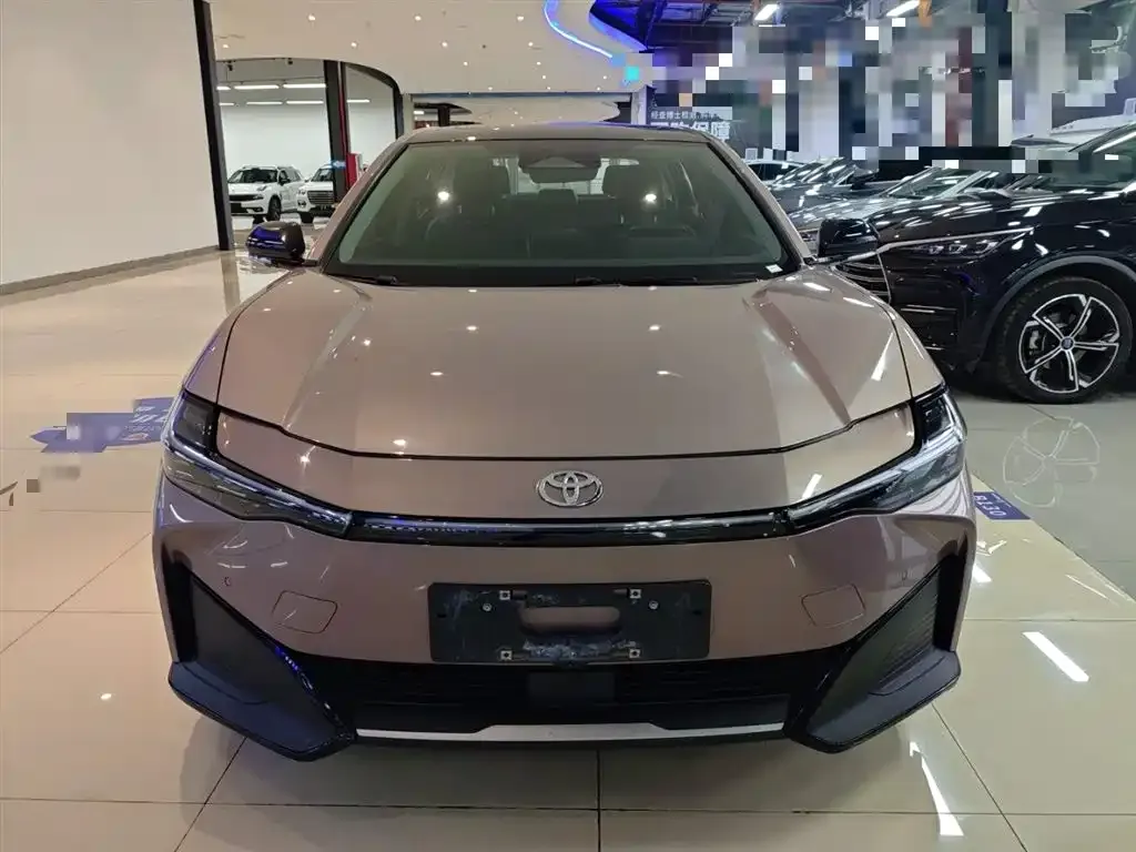 Toyota bZ3 2023 из CN, фото 6