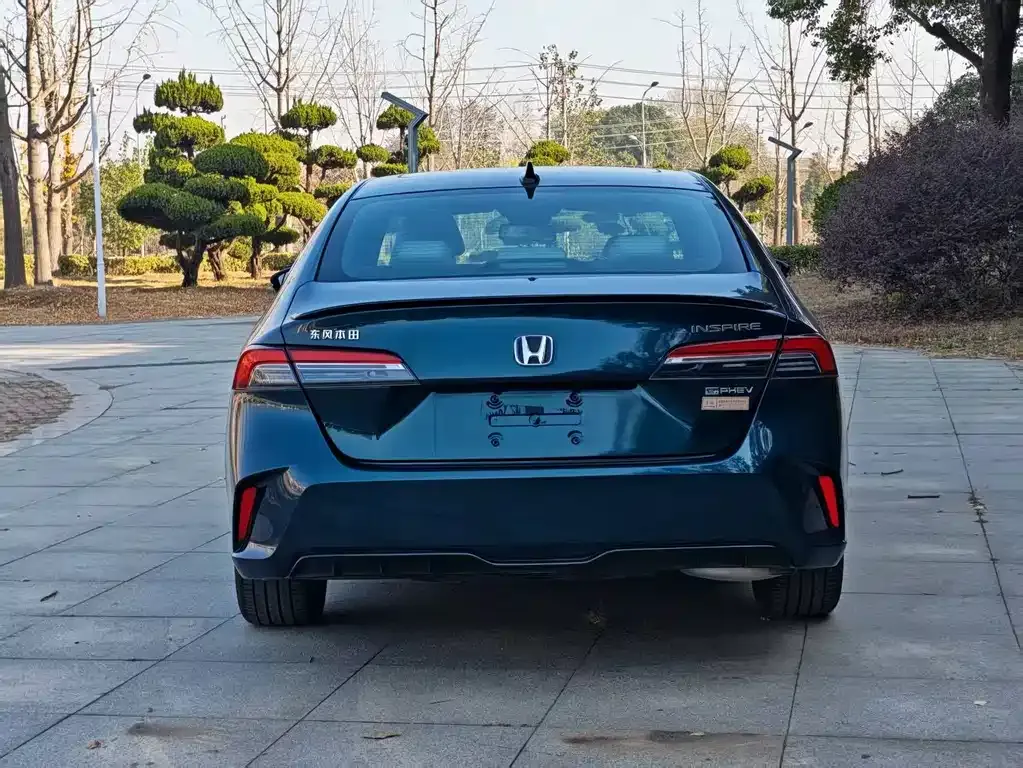 Honda Inspire PHEV 2023 из CN, фото 10