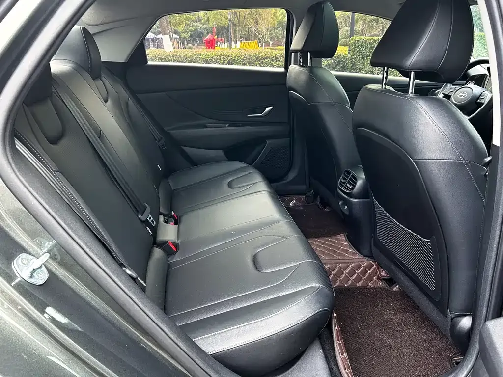 Hyundai Elantra 2024 из CN, фото 4