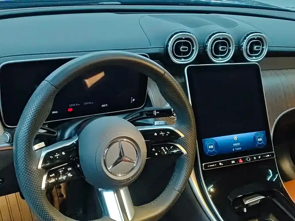 Mercedes-Benz GLC 2024 из CN, фото 7