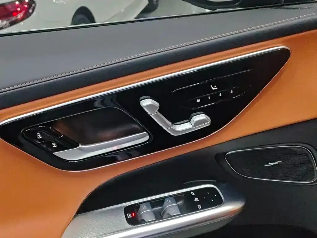 Mercedes-Benz GLC 2024 из CN, фото 2