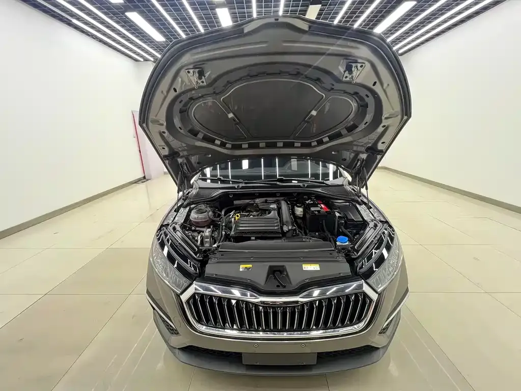 Skoda Octavia — фото 8