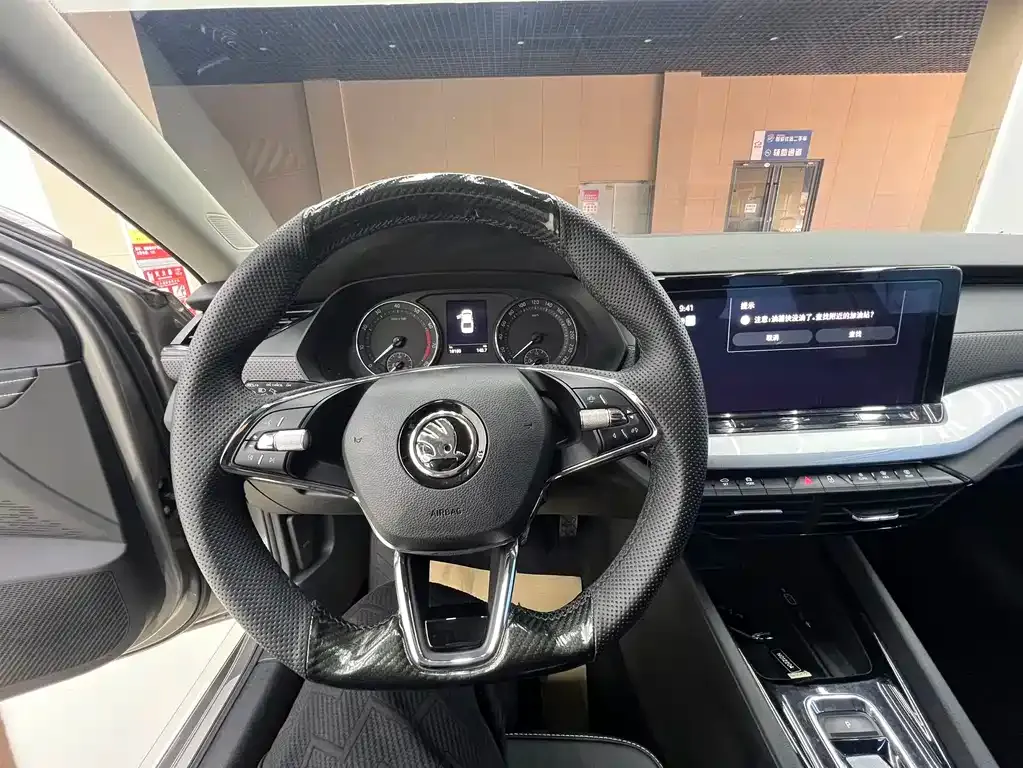 Skoda Octavia — фото 5