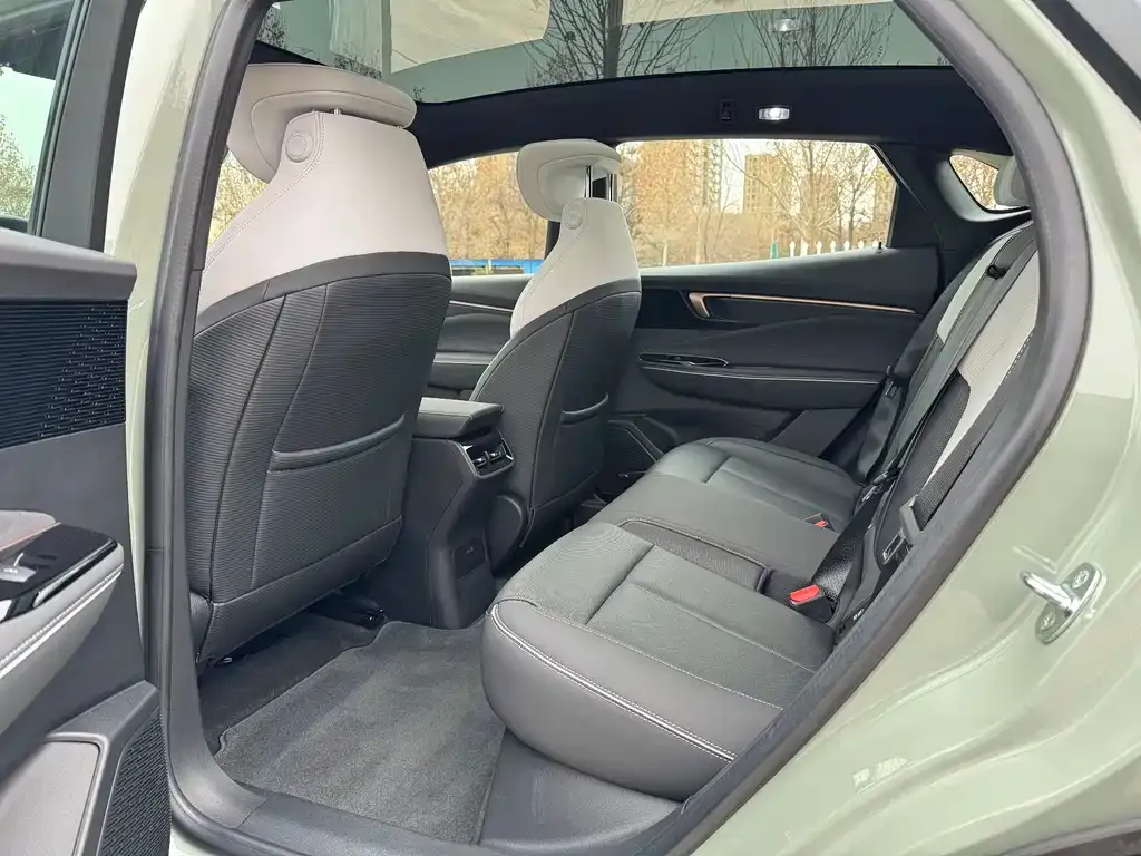 Buick E4 2024 из CN, фото 7
