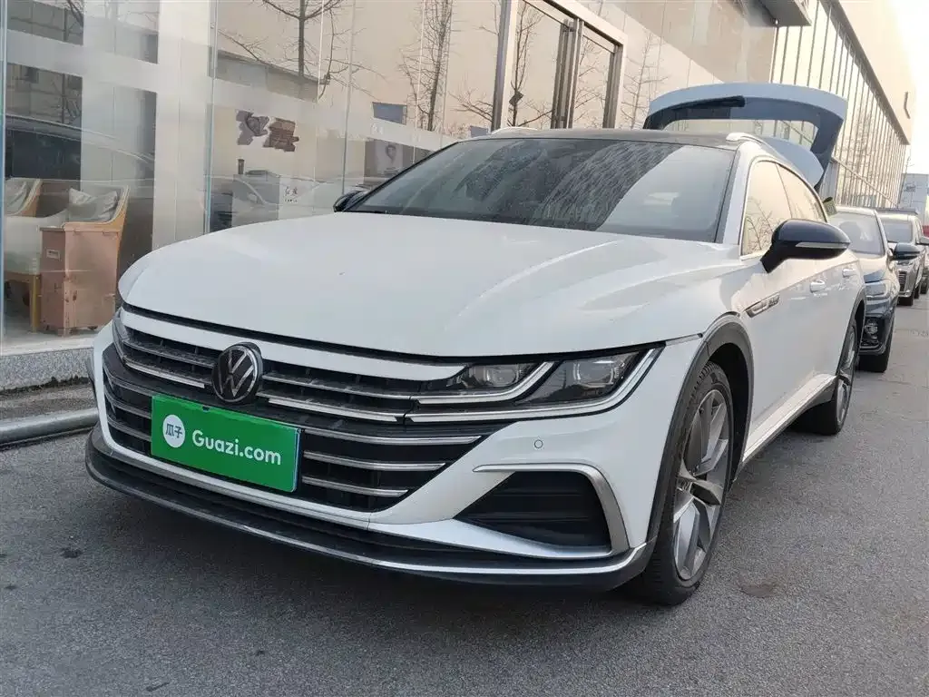 Volkswagen CC 2024 из CN, фото 2