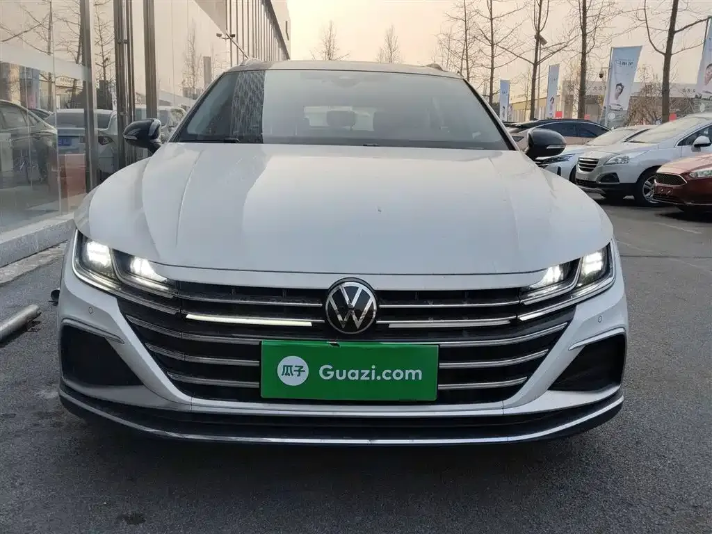 Volkswagen CC 2024 из CN, фото 3