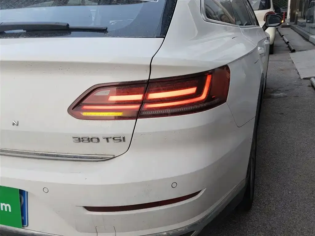 Volkswagen CC 2024 из CN, фото 8